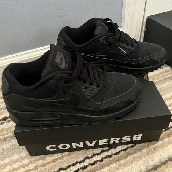 Nike Air Max 90 Triple Black GS - Picture 4 of 9